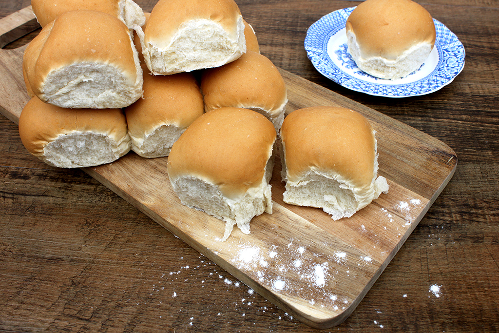 Soft White Picnic Rolls 12